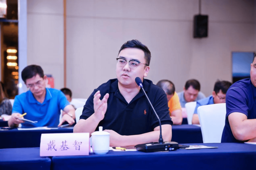 串飞”“小车小团”高端定制游（线路含兴义）澳门新葡京“贵客”专属！贵州在深推介“支支(图6)