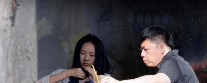 烟照曝光童瑶夫妻真实处境难怪她能走红澳门新葡京网站嫁给富商6年！一张吸(图17)