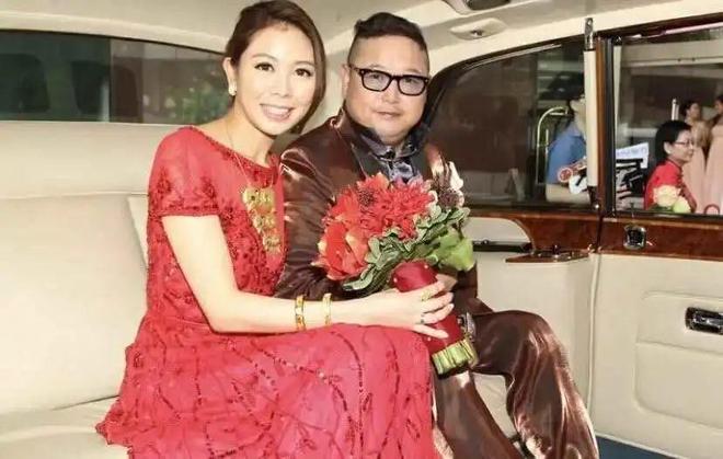 结婚十年后两位癌逝一位离婚新葡京三个人十年前同一天(图4) 结婚十年后两位癌逝一位离婚新葡京三个人十年前同一天(图4)