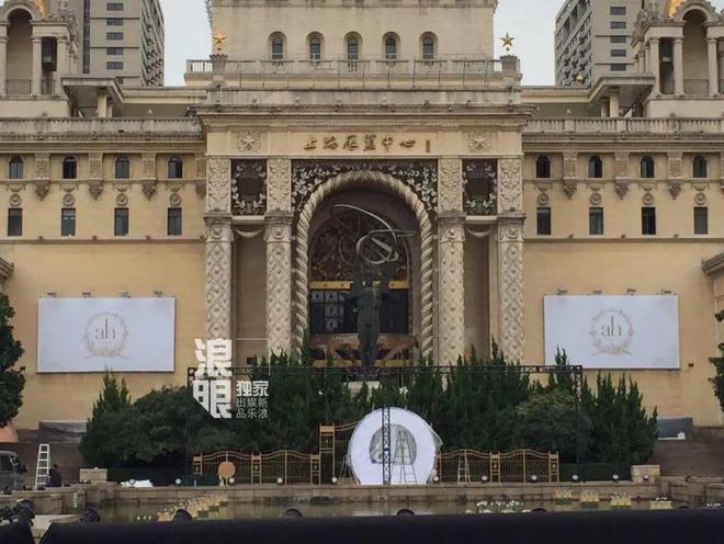 结婚十年后两位癌逝一位离婚新葡京三个人十年前同一天(图13) 结婚十年后两位癌逝一位离婚新葡京三个人十年前同一天(图13)